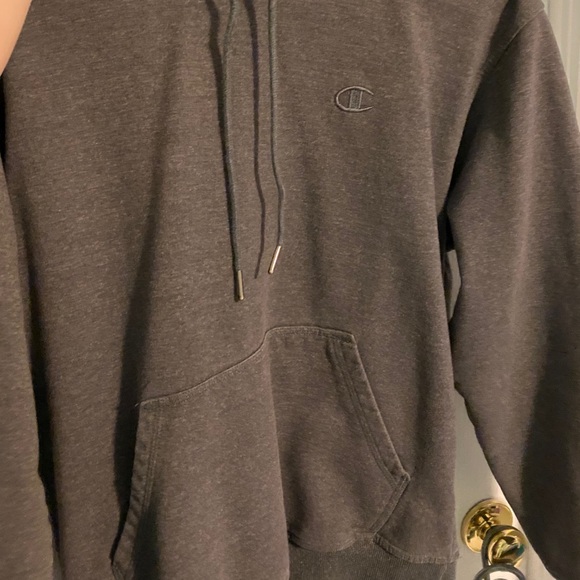 Closet Clean Out - Picture 6 of 10